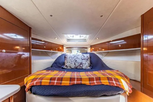 Slide: The Image of Sea Ray 330 Sundancer 2009 - 10