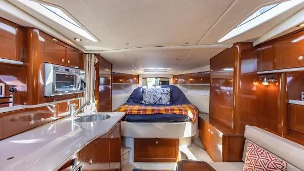 Slide: The Image of Sea Ray 330 Sundancer 2009 - 9