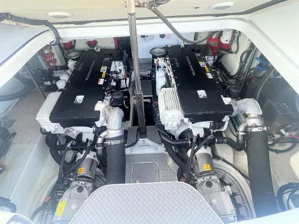 Slide: The Image of Formula 40 PC 2014 - 10