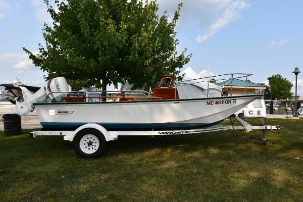 Slide: The Image of Boston Whaler 17 Montauk 1968 - 0