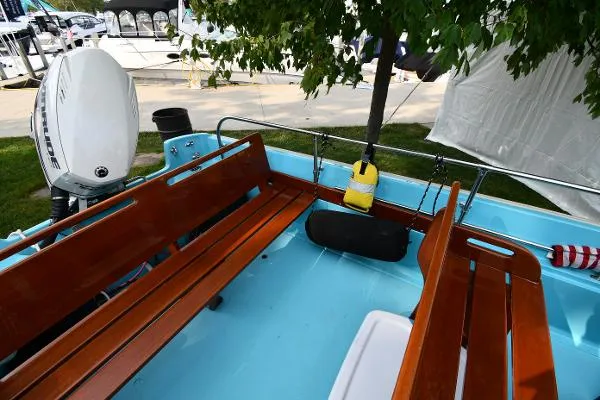 Slide: The Image of Boston Whaler 17 Montauk 1968 - 11