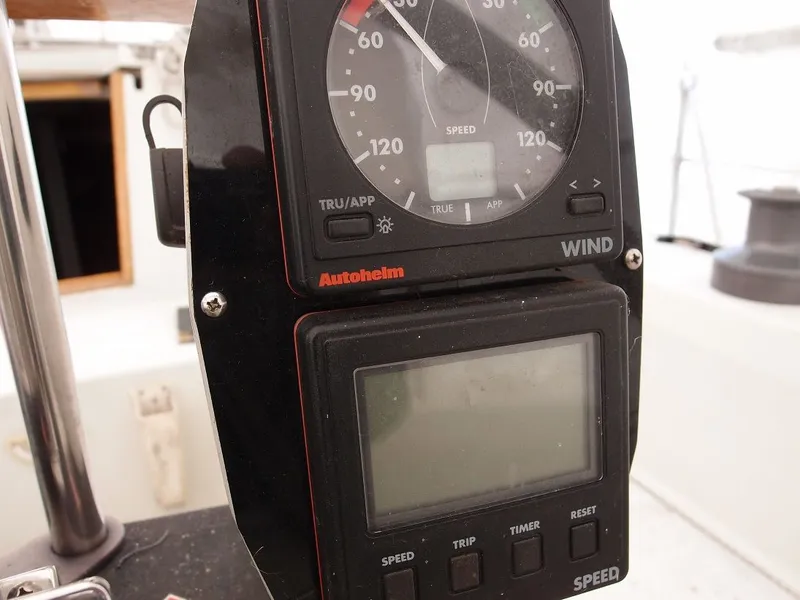 Slide: The Image of Autopilot display on a 1985 C&C 37 sailboat. - 28