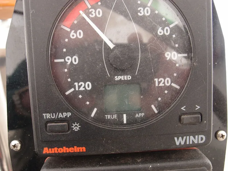 Slide: The Image of Autopilot wind gauge on C&C 37 sailboat, year 1985. - 29