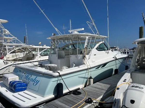 Slide: The Image of Tiara 3800 Open 2005 - 1