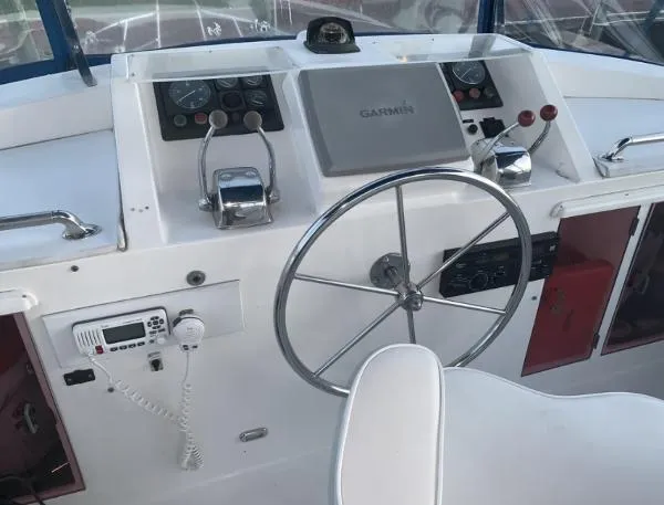 Slide: The Image of Marine Trader 47 Tradewinds Motor Yacht 1988 - 11