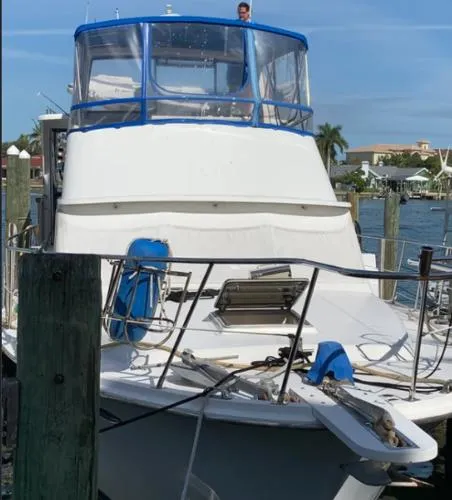 Slide: The Image of Marine Trader 47 Tradewinds Motor Yacht 1988 - 4