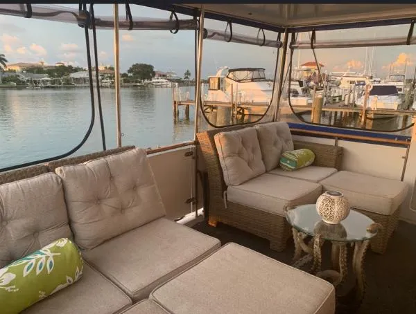 Slide: The Image of Marine Trader 47 Tradewinds Motor Yacht 1988 - 7