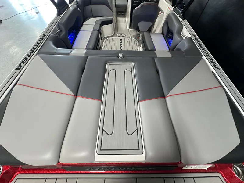 Slide: The Image of Moomba Craz 2019 - 12