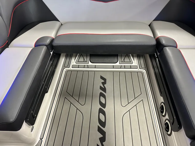 Slide: The Image of Moomba Craz 2019 - 23