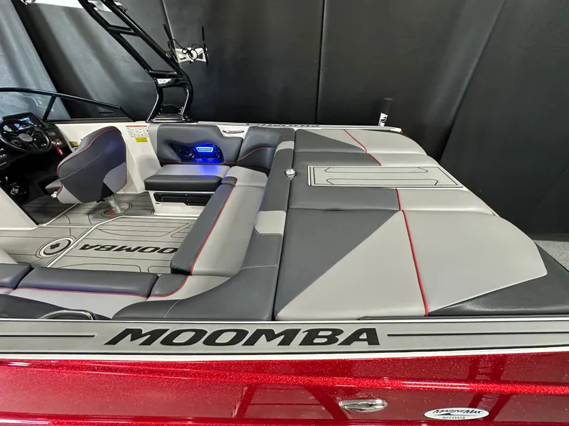 Slide: The Image of Moomba Craz 2019 - 5