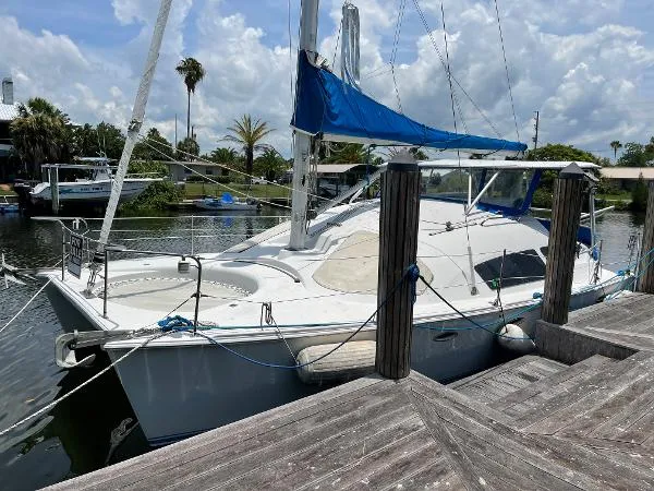 Slide: The Image of American Multihulls 320 Catamaran 1995 - 0