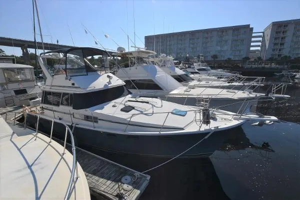 Slide: The Image of Bayliner 3870 1988 - 1