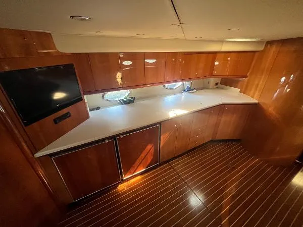 Slide: The Image of Sunseeker Predator 61 2005 - 11