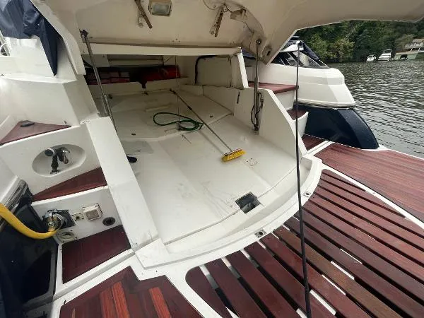 Slide: The Image of Sunseeker Predator 61 2005 - 3