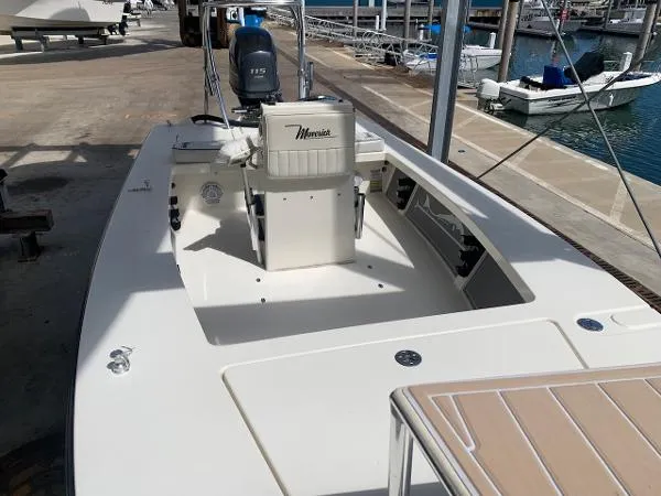 Slide: The Image of Maverick Mirage 18 HPX-V 2013 - 11