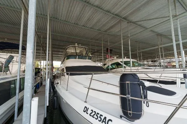 Slide: The Image of Sea Ray 52 Sedan Bridge 2007 - 9
