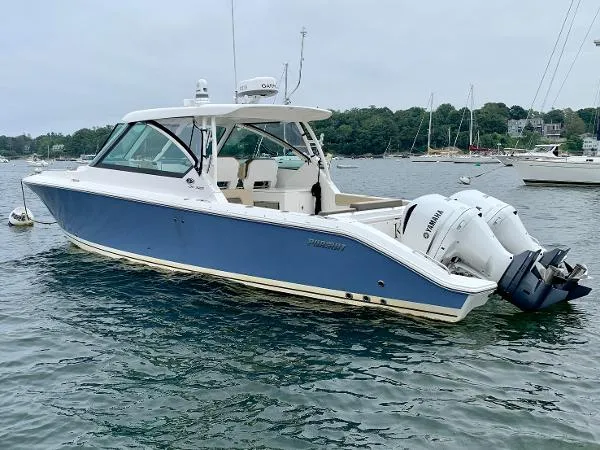 Slide: The Image of Pursuit 325 Dual Console 2019 - 4