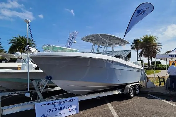 Slide: The Image of Aquasport 2500 Center Console 2021 - 11