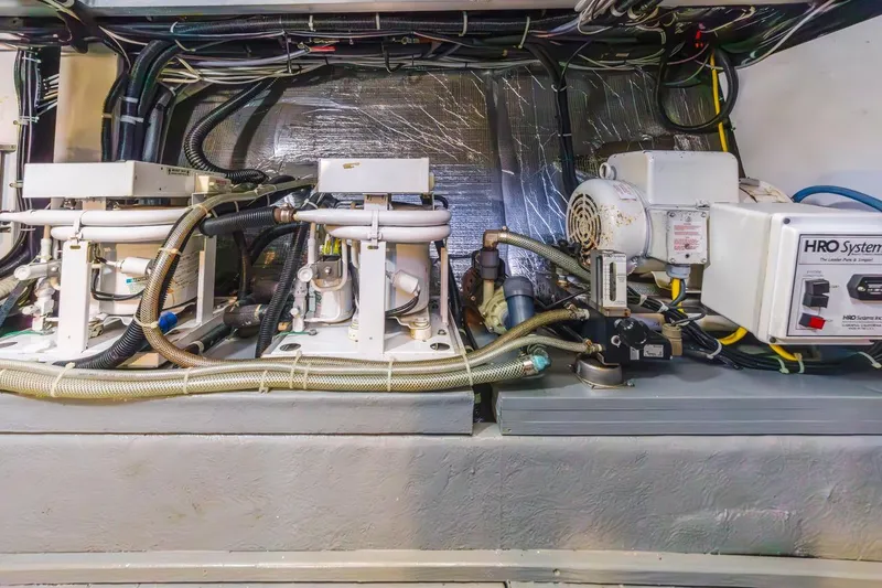 Slide: The Image of Engine room of 1996 Navigator 5300 Classic yacht with HRO System equipment. - 55