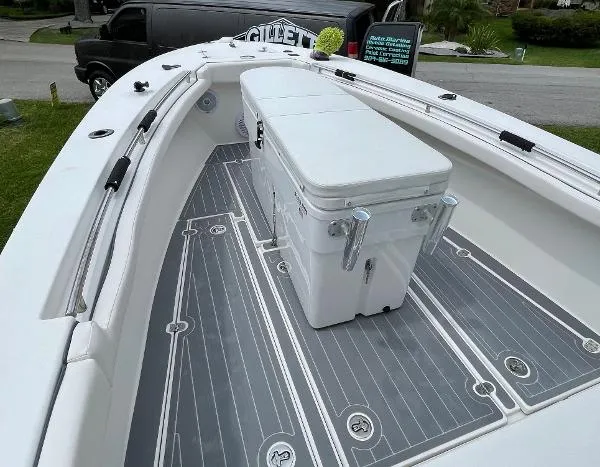 Slide: The Image of Albin 26 Center Console 2007 - 4