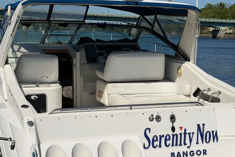 Slide: The Image of Sea Ray 370 Express Cruiser 1994 - 9