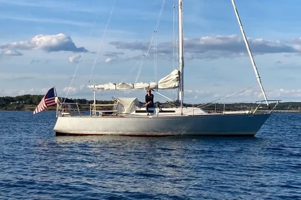 Slide: The Image of J Boats J/35 1984 - 2