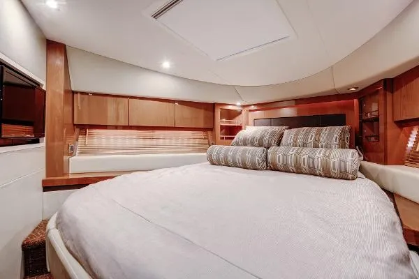 Slide: The Image of Sea Ray 510 Sundancer 2016 - 2