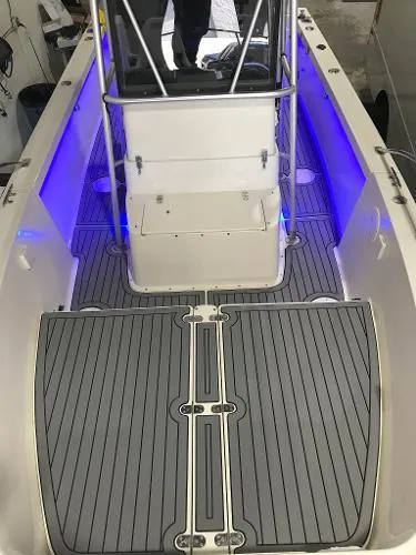 Slide: The Image of Pursuit 2150 Center Console 1995 - 9