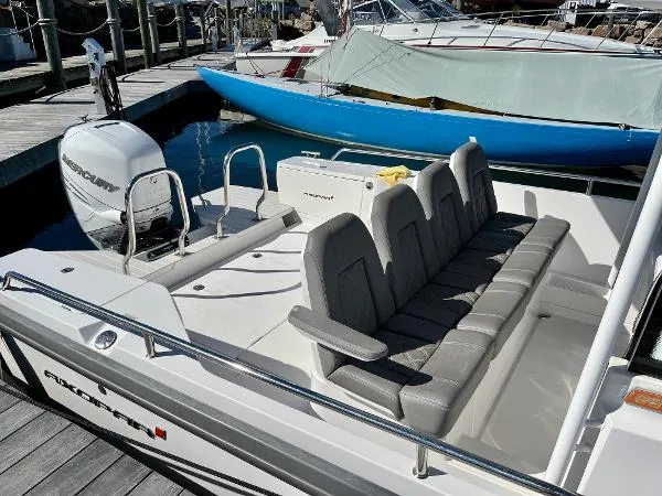 Slide: The Image of Axopar 28 T Top 2019 - 5