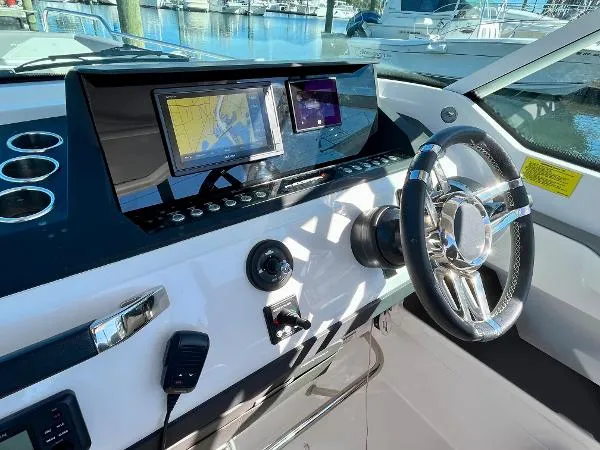 Slide: The Image of Axopar 28 T Top 2019 - 7