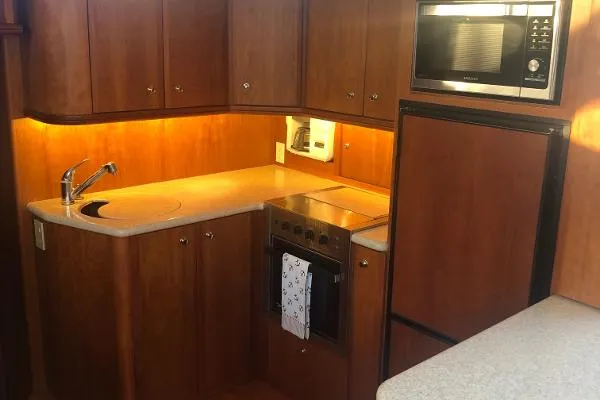 Slide: The Image of Silverton SIlverton 43 Motor Yacht 2001 - 11