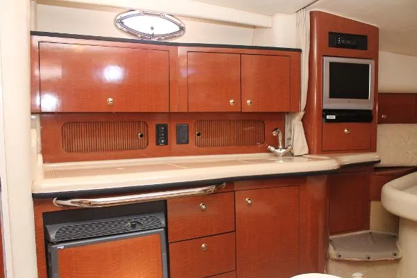 Slide: The Image of Sea Ray Sundancer 320 2004 - 3