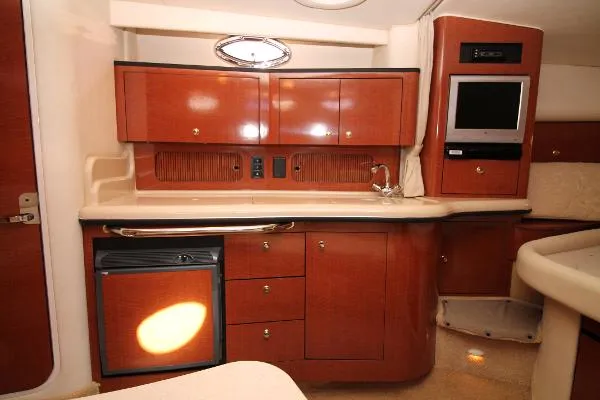 Slide: The Image of Sea Ray Sundancer 320 2004 - 6