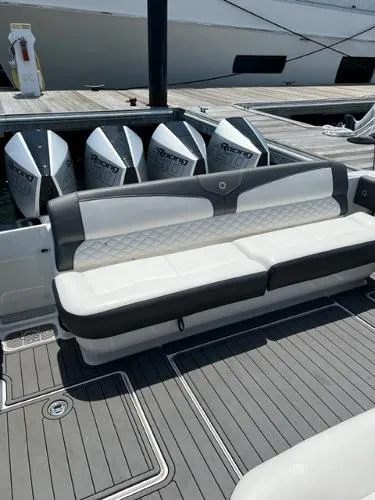 Slide: The Image of Fountain 43 NX 2020 - 7