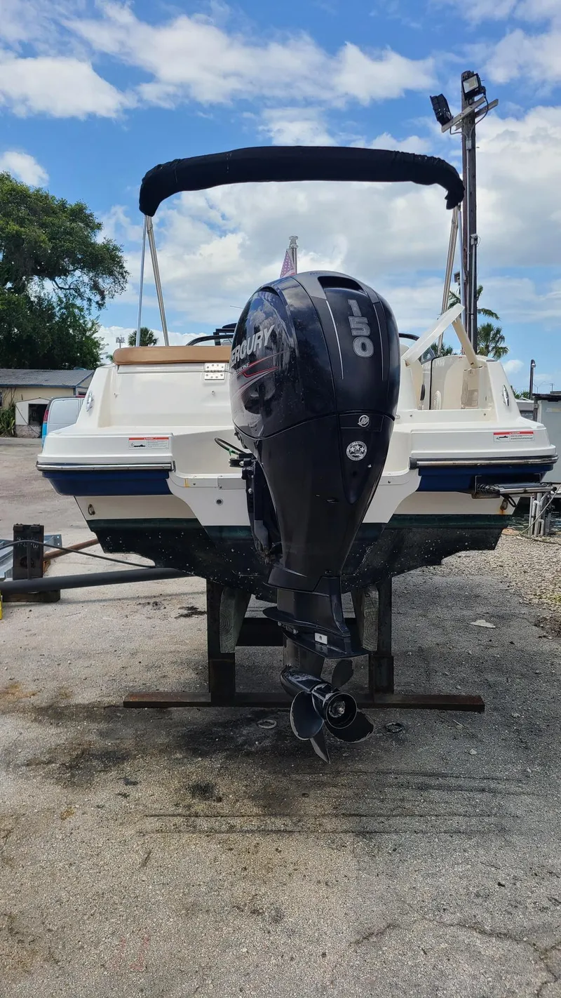 Slide: The Image of Bayliner VR5 OB 2019 - 1