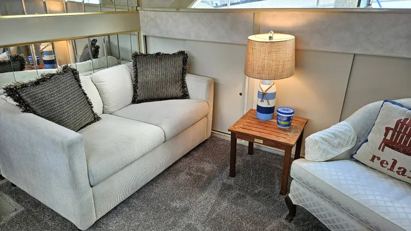 Slide: The Image of Chris-Craft 47 Commander 1971 - 4