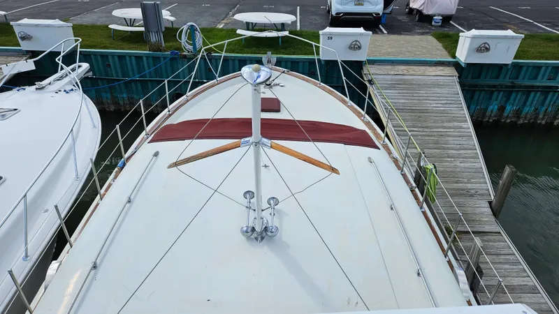Slide: The Image of Chris-Craft 47 Commander 1971 - 8