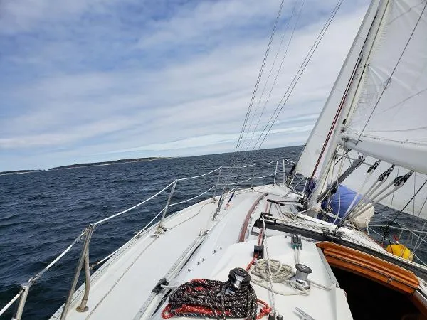 Slide: The Image of Pacific Seacraft Ericson 380 1993 - 1