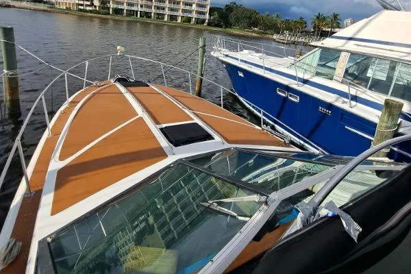 Slide: The Image of Sea Ray 340 Express Cruiser 1986 - 11