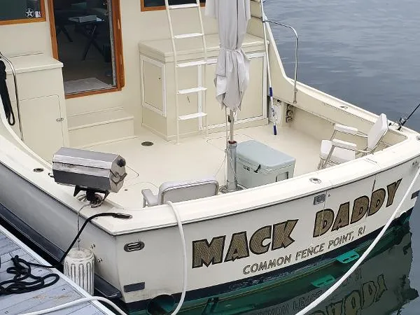 Slide: The Image of Hatteras 53 Convertible 1976 - 6