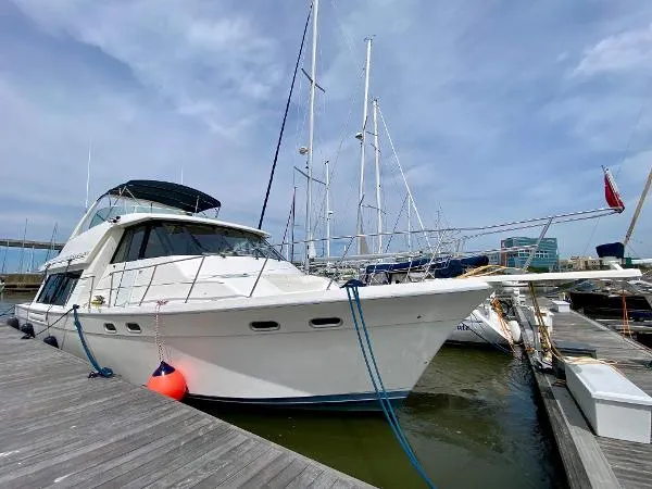 Slide: The Image of Bayliner 4788 Motoryacht 1998 - 1