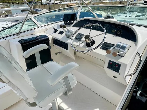 Slide: The Image of Bayliner 4788 Motoryacht 1998 - 10