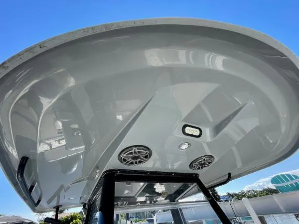 Slide: The Image of Cobia 262 Center Console 2020 - 8