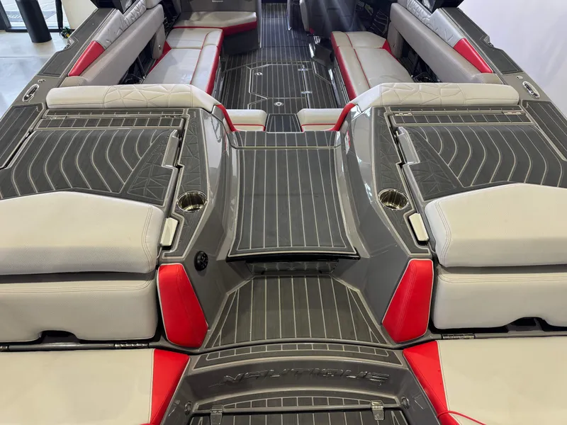 Slide: The Image of Nautique Super Air Nautique G25 Paragon 2023 - 10