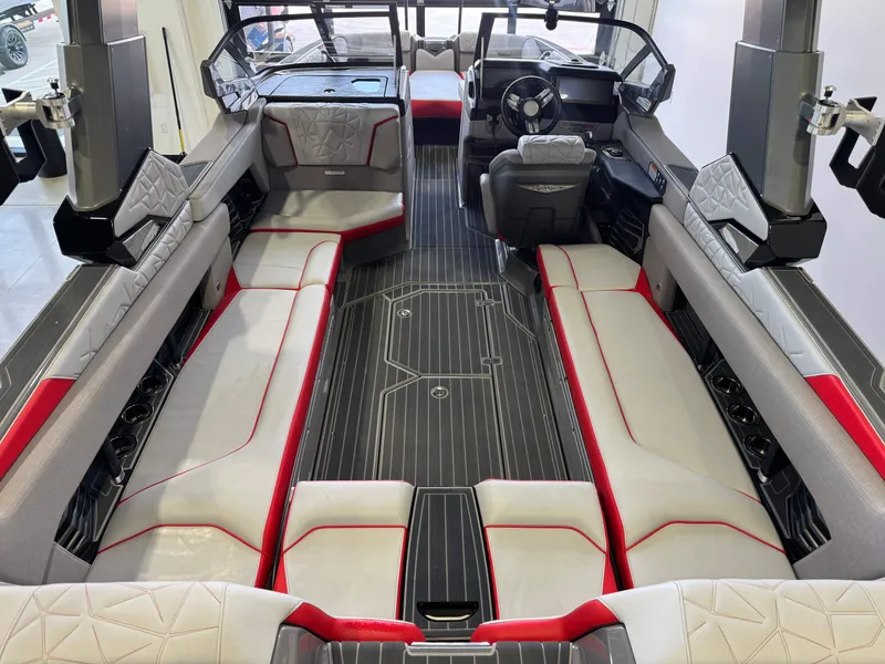 Slide: The Image of Nautique Super Air Nautique G25 Paragon 2023 - 13