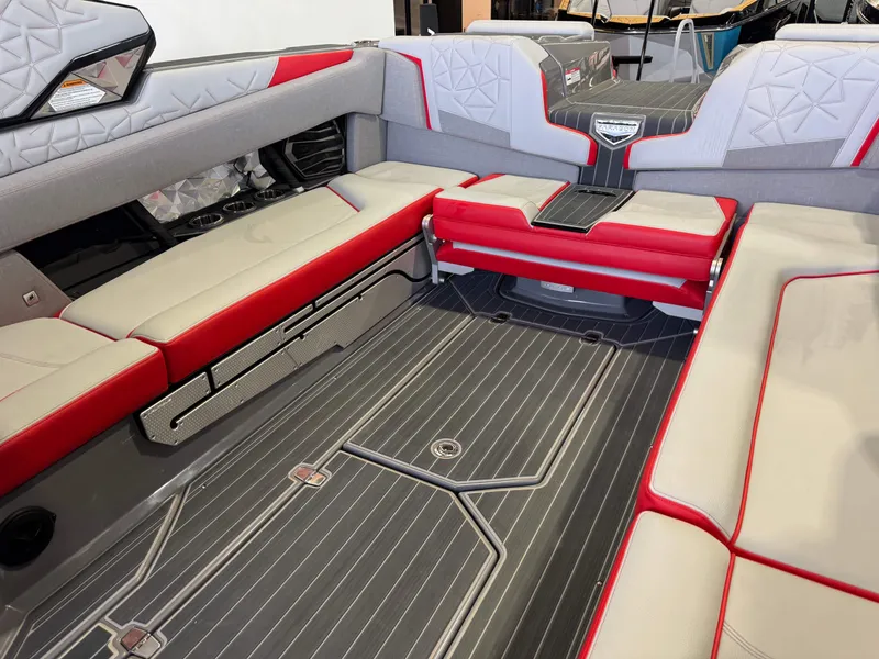 Slide: The Image of Nautique Super Air Nautique G25 Paragon 2023 - 18
