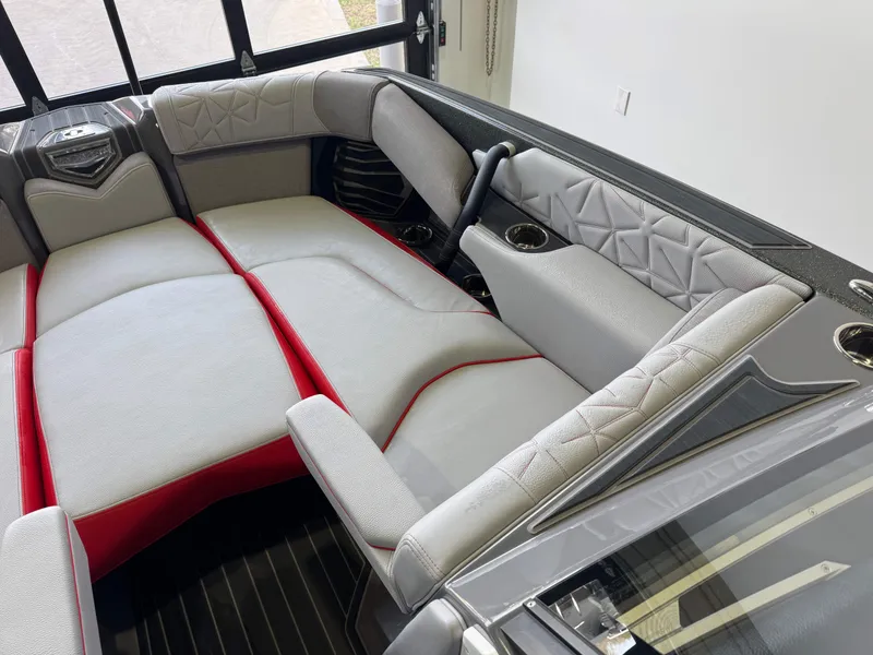 Slide: The Image of Nautique Super Air Nautique G25 Paragon 2023 - 21