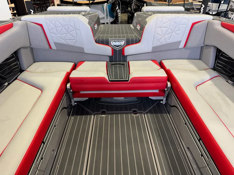 Slide: The Image of Nautique Super Air Nautique G25 Paragon 2023 - 30