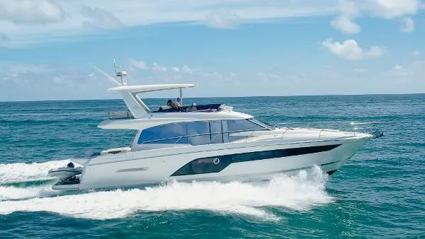 Slide: The Image of Prestige 590 2019 - 0
