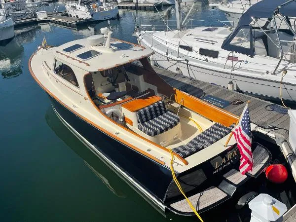 Slide: The Image of Hinckley Yachts 36 Picnic Boat EP 2002 - 11